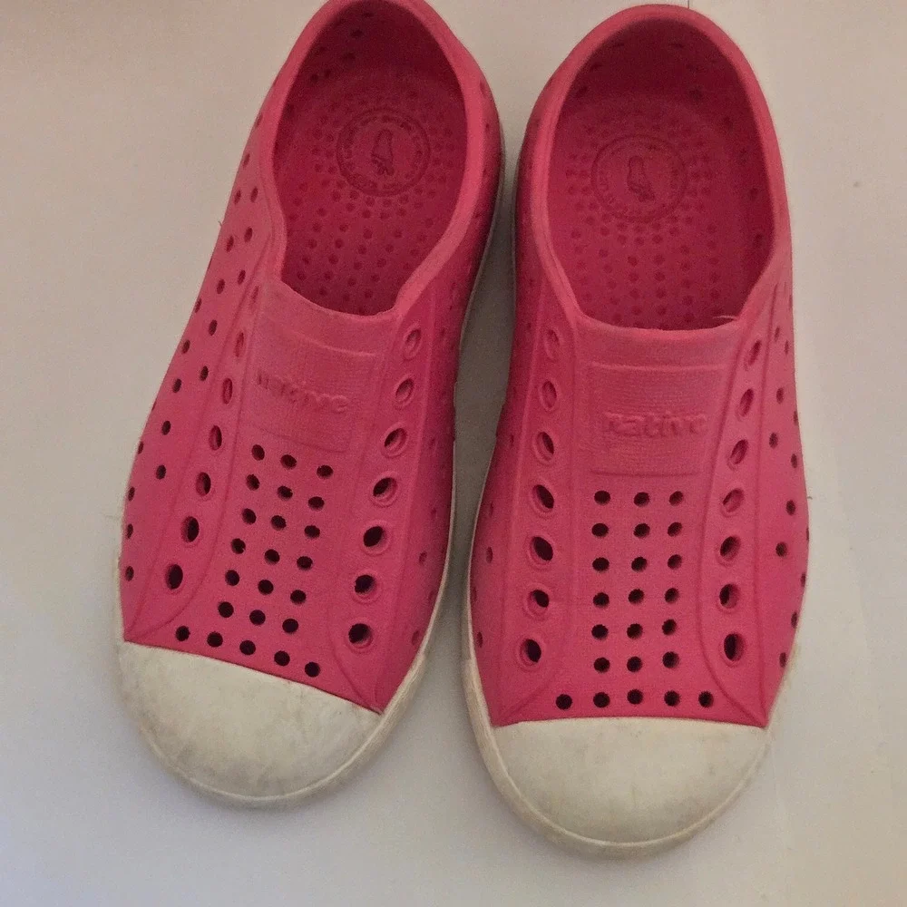 Native Jefferson Kids Pink Perforated Slip On Sneakers Shoes Size C10
